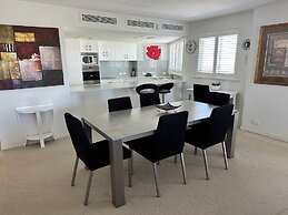Riverside Holiday Apartments Ballina