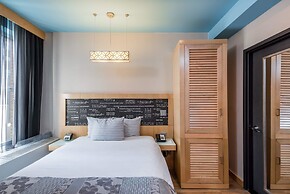 TRYP by Wyndham New York City Times Square / Midtown