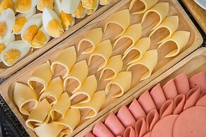 Altera Hotel and Residence