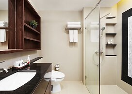 Altera Hotel and Residence