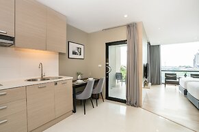 Altera Hotel and Residence