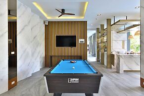 Altera Hotel and Residence