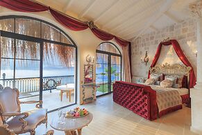 Lukka Exclusive Hotel - Adult Only +12