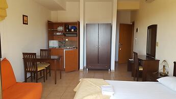 Palirria Hotel & Studios