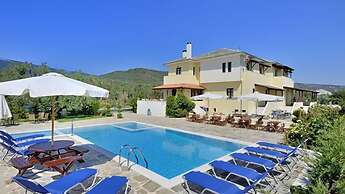 Palirria Hotel & Studios