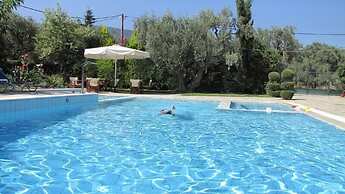 Palirria Hotel & Studios