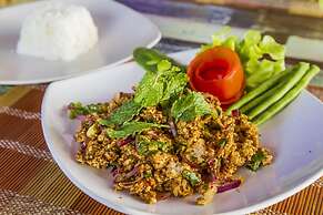 Crystal Bay Beach Resort