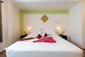 Crystal Bay Beach Resort