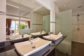 Crystal Bay Beach Resort