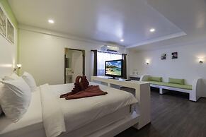 Crystal Bay Beach Resort