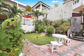 Crystal Bay Beach Resort