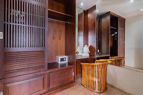 Crystal Bay Beach Resort