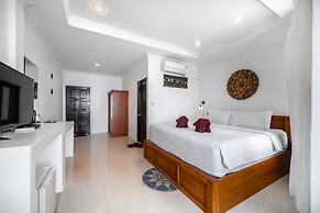 Crystal Bay Beach Resort