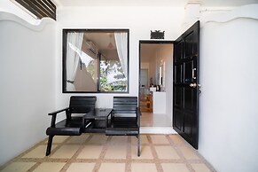 Crystal Bay Beach Resort