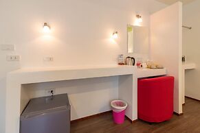 Crystal Bay Beach Resort