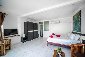 Crystal Bay Beach Resort