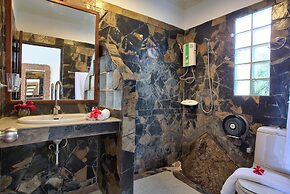 Crystal Bay Beach Resort