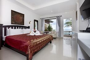 Crystal Bay Beach Resort