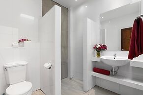 Crystal Bay Beach Resort