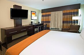 Holiday Inn Express & Suites Jackson / Pearl Intl Airport by IHG
