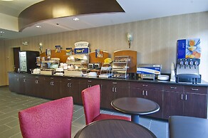 Holiday Inn Express & Suites Jackson / Pearl Intl Airport by IHG