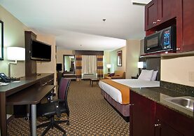 Holiday Inn Express & Suites Jackson / Pearl Intl Airport by IHG