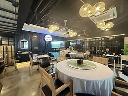 DG Budget Hotel Salem