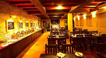 Temple Tree Resort & Spa