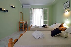 Damaskis Studios a Small Complex in Kassiopi