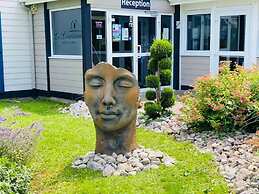 The Originals City, Hôtel Le Louisiane