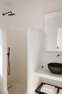 Casa Del Mar Mykonos Seaside Resort