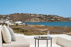 Casa Del Mar Mykonos Seaside Resort