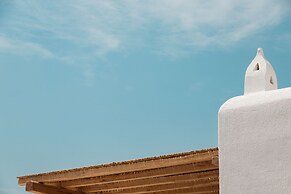Casa Del Mar Mykonos Seaside Resort