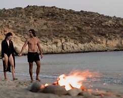 Casa Del Mar Mykonos Seaside Resort