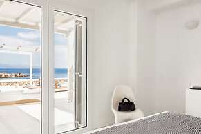 Casa Del Mar Mykonos Seaside Resort