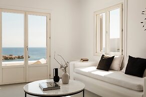 Casa Del Mar Mykonos Seaside Resort