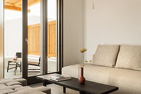 Casa Del Mar Mykonos Seaside Resort