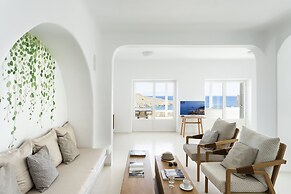 Casa Del Mar Mykonos Seaside Resort