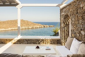 Casa Del Mar Mykonos Seaside Resort