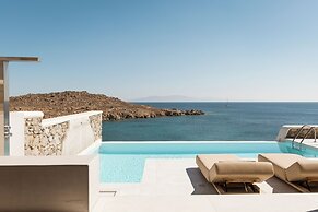 Casa Del Mar Mykonos Seaside Resort