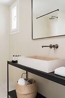 Casa Del Mar Mykonos Seaside Resort