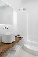 Casa Del Mar Mykonos Seaside Resort