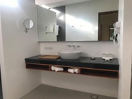 Bluewater Panglao Beach Resort