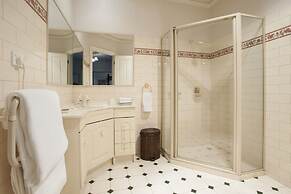 Moulton Park Cottages