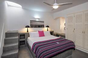 Anema Boutique Hotel & Villas Santorini
