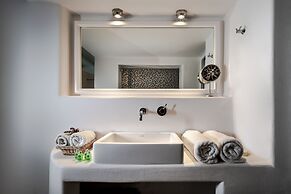 Anema Boutique Hotel & Villas Santorini