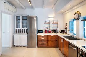 Anema Boutique Hotel & Villas Santorini