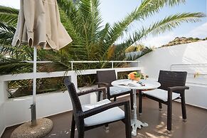 Anna Plakias Apartments