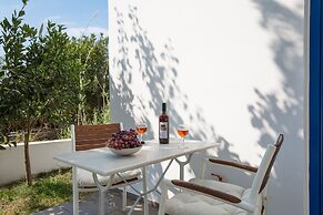 Anna Plakias Apartments