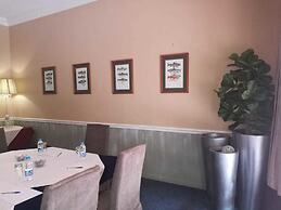 The Highlander Hotel